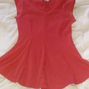 Form fitted top blouse